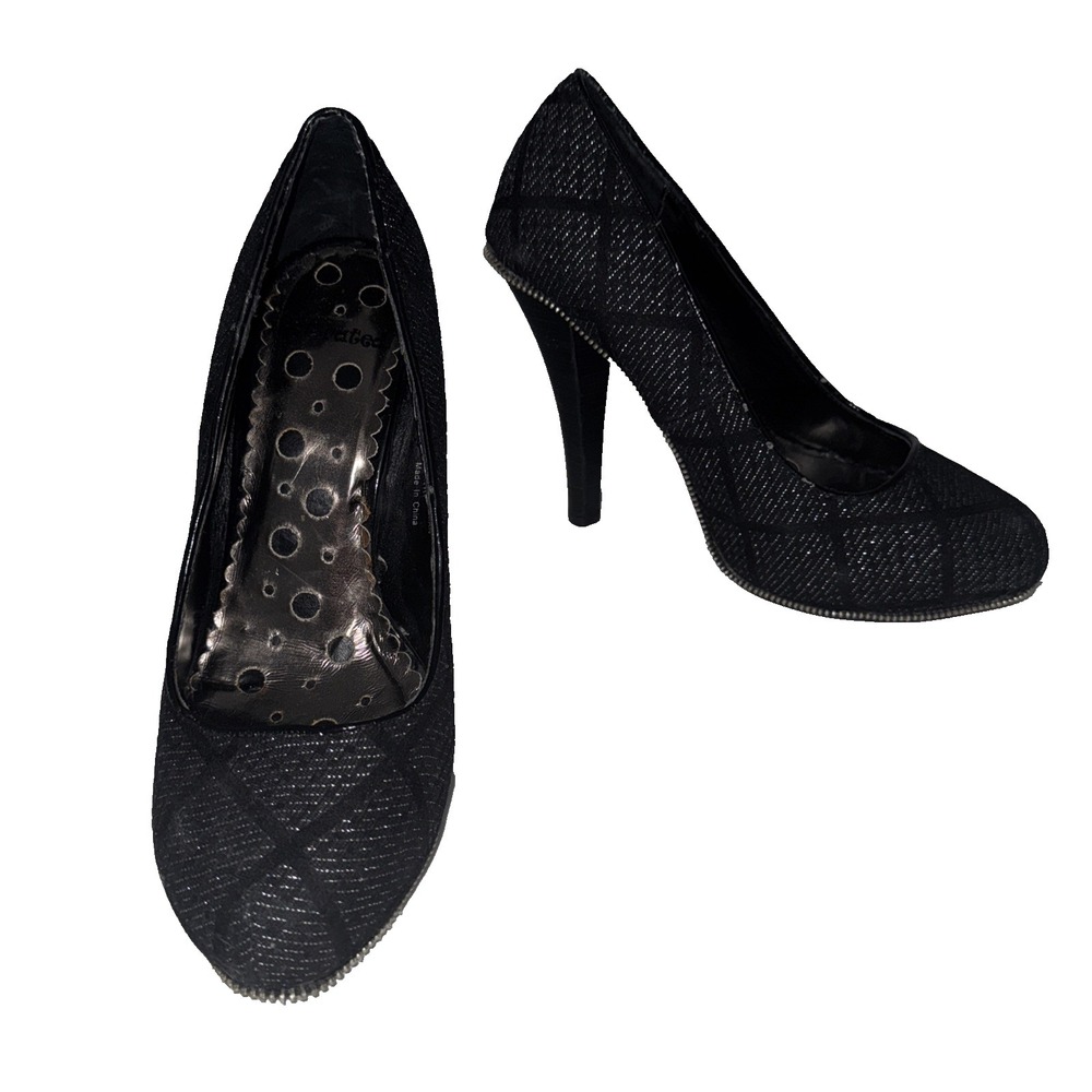 Not Rated Womens Silver & Black Plaid Fabric " Heels Zipper metal trim Heels 8
